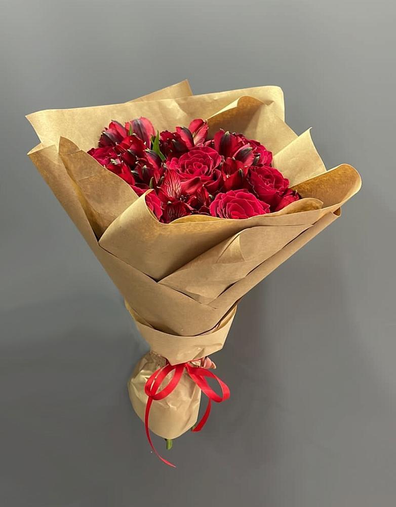 Букет цветов из: Альстромерии и Розы в Ильинское