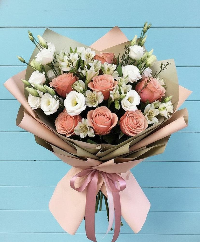 Букет цветов из: Розы, Альстромерии и Лизиантусы в Ильинское