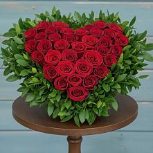 Цветочная композиция из Розы в виде сердца в Ильинское