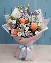 Букет цветов из:  Лизиантусы, Розы, Альстромерии и Гипсофила в Ильинское