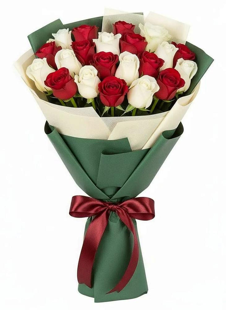 Букет Микс из красных и белых роз в Ильинское