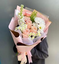 Букет цветов из:  Хризантемы и Розы в Ильинское