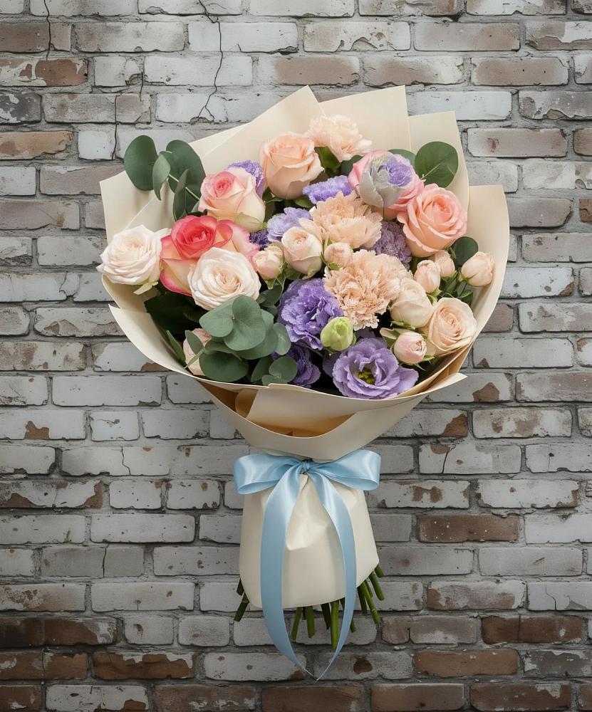 Букет цветов из: Розы, Лизиантусы и Гвоздики в Ильинское