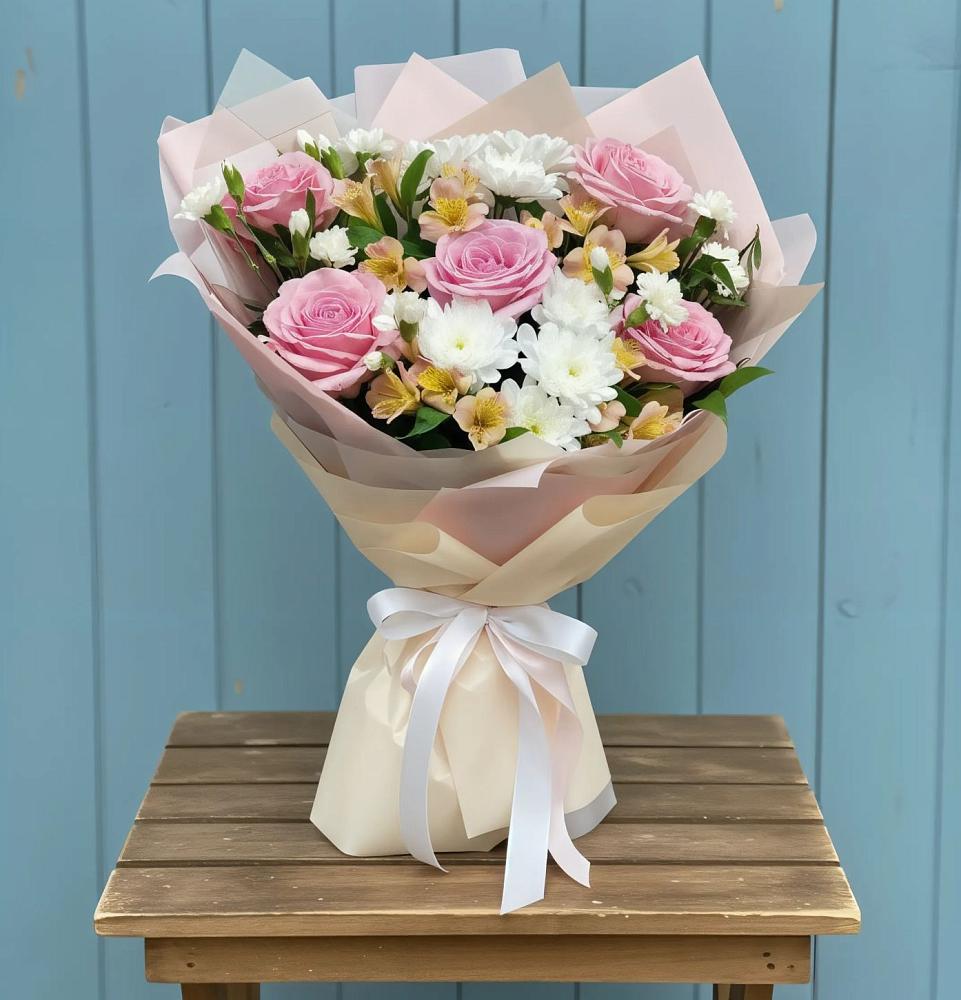 Букет цветов из: Гвоздики, Орхидеи и Розы в Ильинское