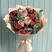 Букет цветов из:  Гвоздики и Розы в Ильинское