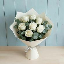 Букет Белые розы в Эвкалипте в Ильинское